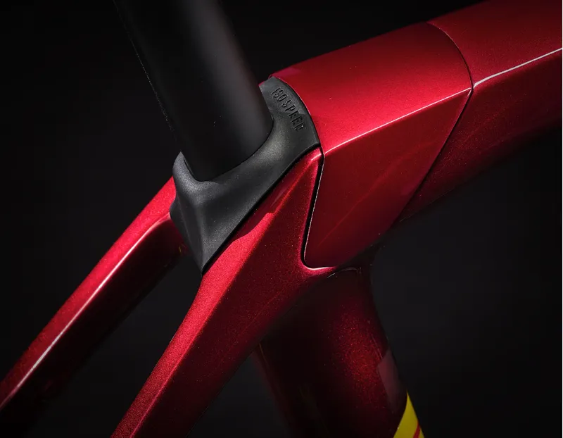 Trek Domane Slr 7 Gen 4 Carbon Road Bike 2024 in Metallic Red Smoke To Blue Fade-5